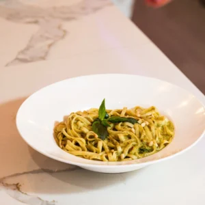 LINGUINE PESTO